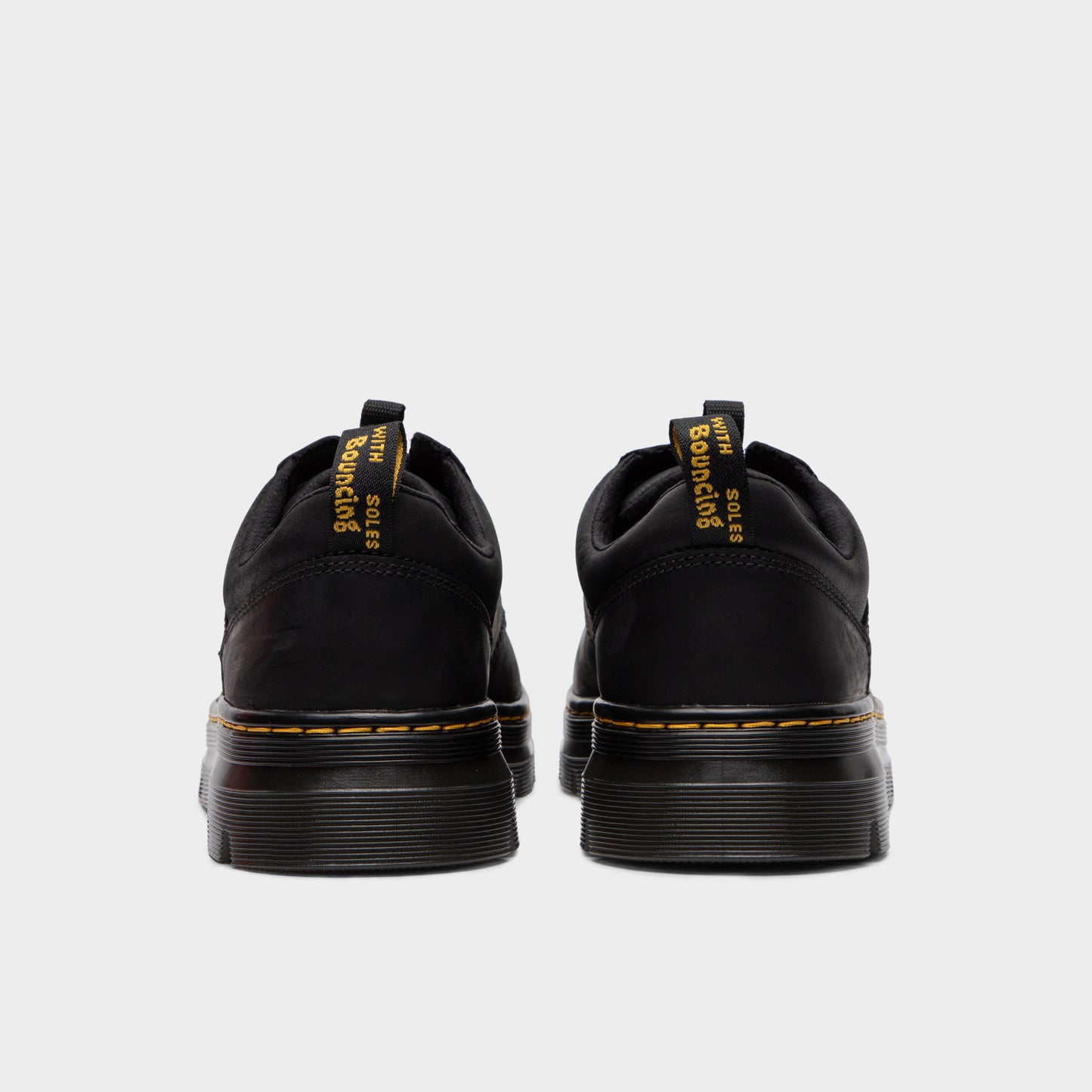 Dr. Martens Reeder Leather / Black Wyoming