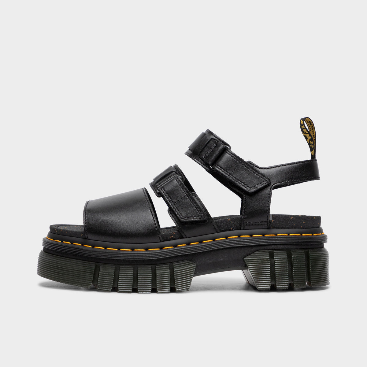 Dr. Martens Femmes Ricki Nappa Lux à 3 bandes Sandale / Noir