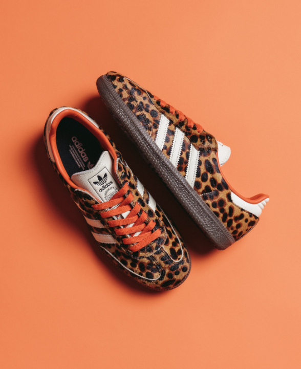 adidas Originals Women's Samba OG Leopard « Noir cœur / Rouge pré-aimé - Blanc crème ». Magasinez les imprimés dès maintenant chez JD Sports.