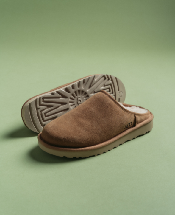 Ugg Slip On "Brown / Brown". Shop UGG now at JD Sports.