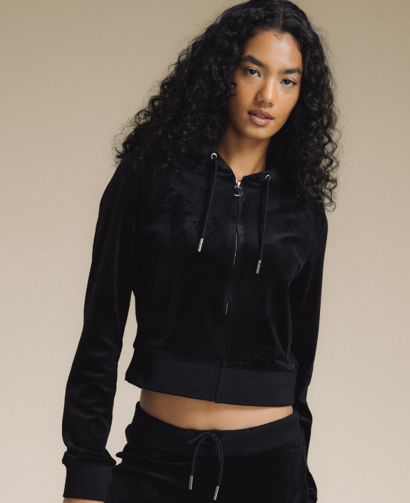 Magasinez les vêtements pour femmes dès maintenant chez JD Sports. Juicy Couture chez JD.