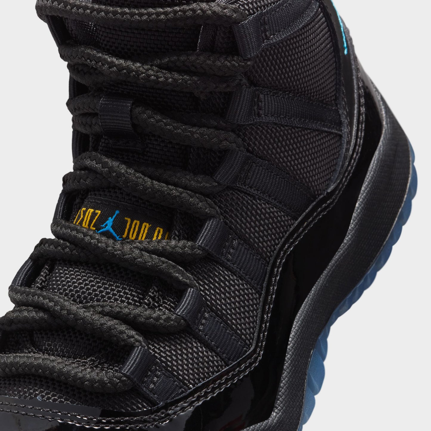Jordan 11 Retro PS Black / Gamma Blue - Black