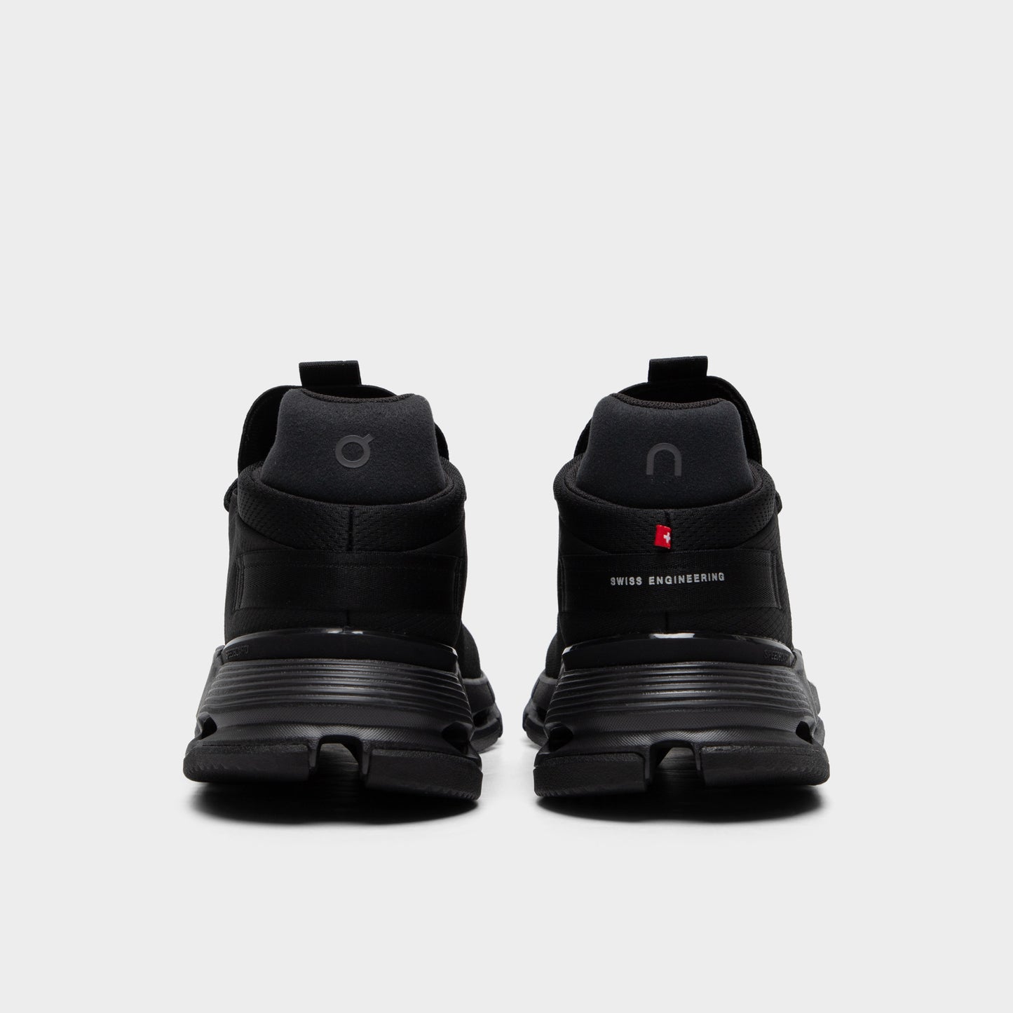 On Cloudnova 2 Black / Black