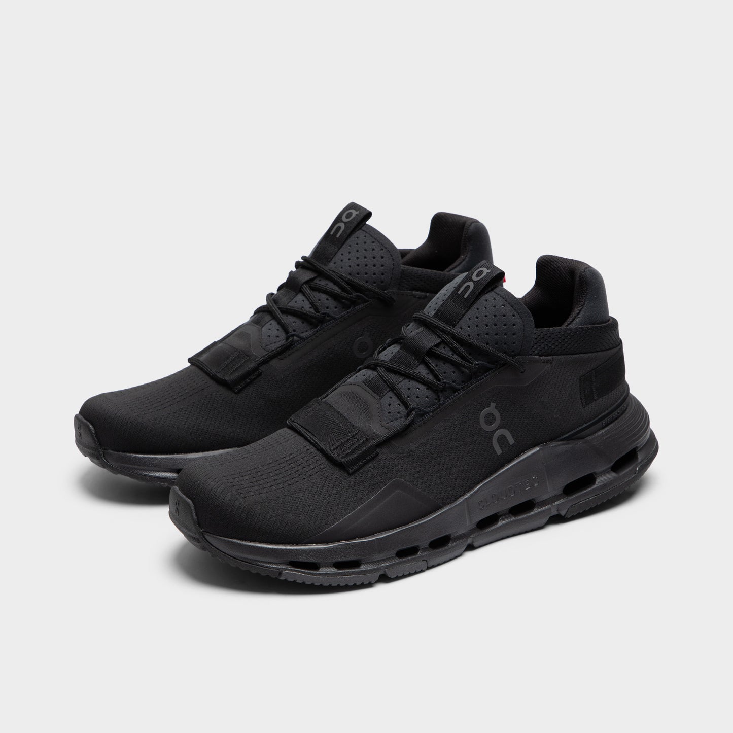 On Cloudnova 2 Black / Black