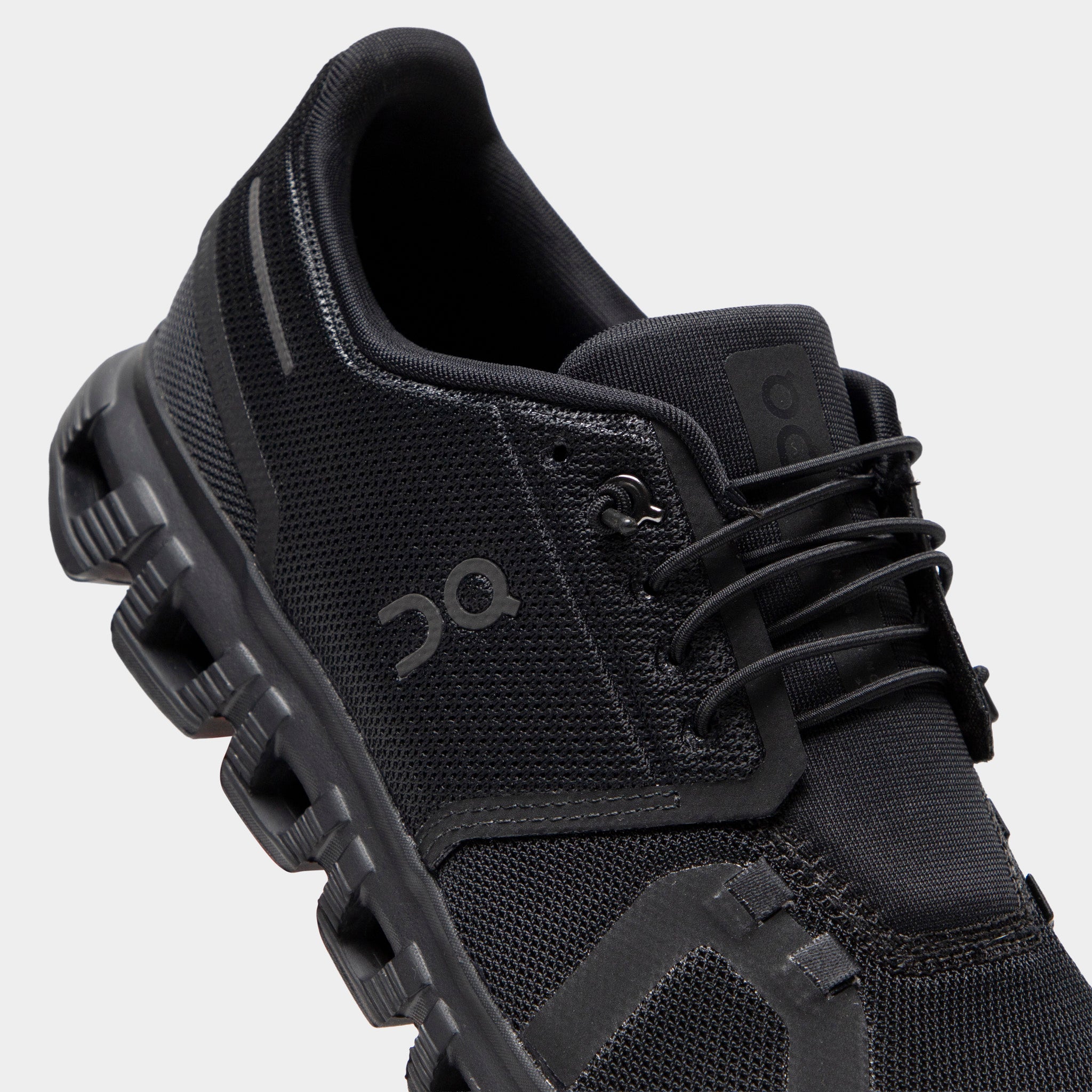 On Cloud 6 M Black / Eclipse – JD Sports