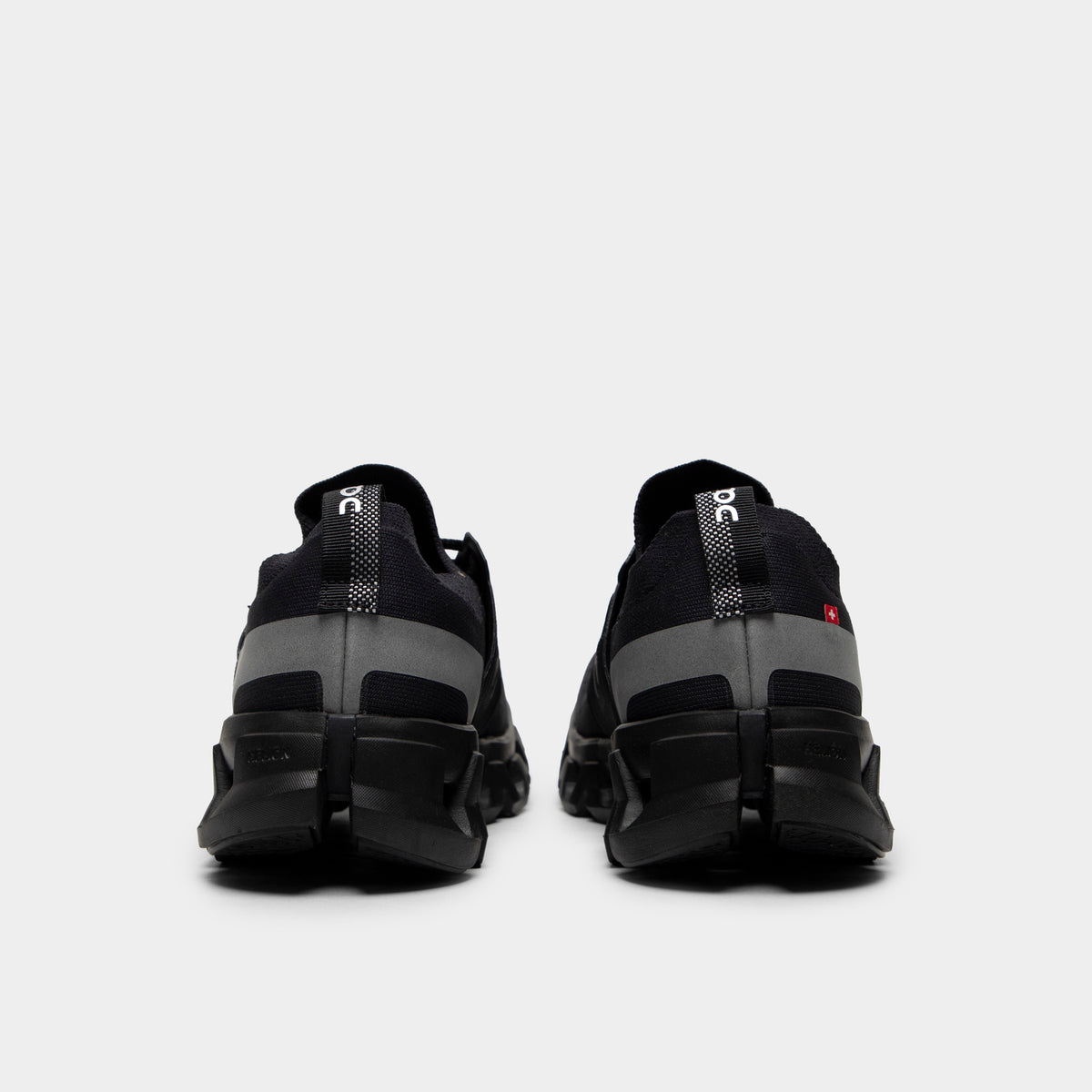 On Cloudswift 4 Black / Black