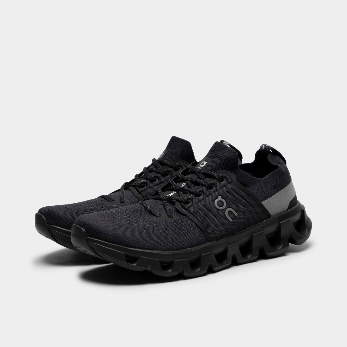 On Cloudswift 4 Black / Black