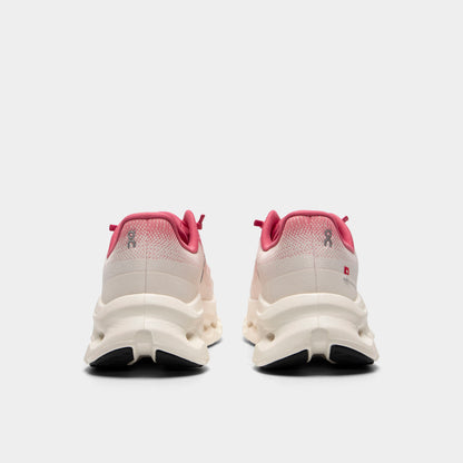 On Women's Cloudtilt Camella / Ivory
