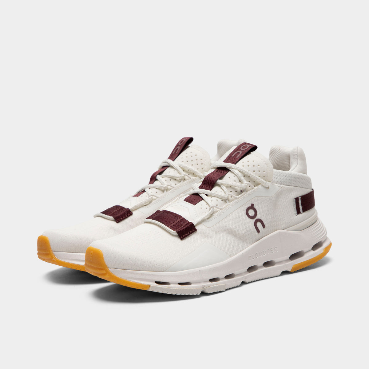 On Women's Cloudnova 2 Ivory / Maroon