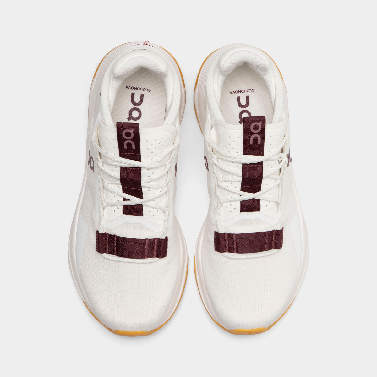 On Women's Cloudnova 2 Ivory / Maroon