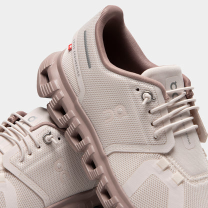 On Women's Cloud 6 Oyster / Biscuit