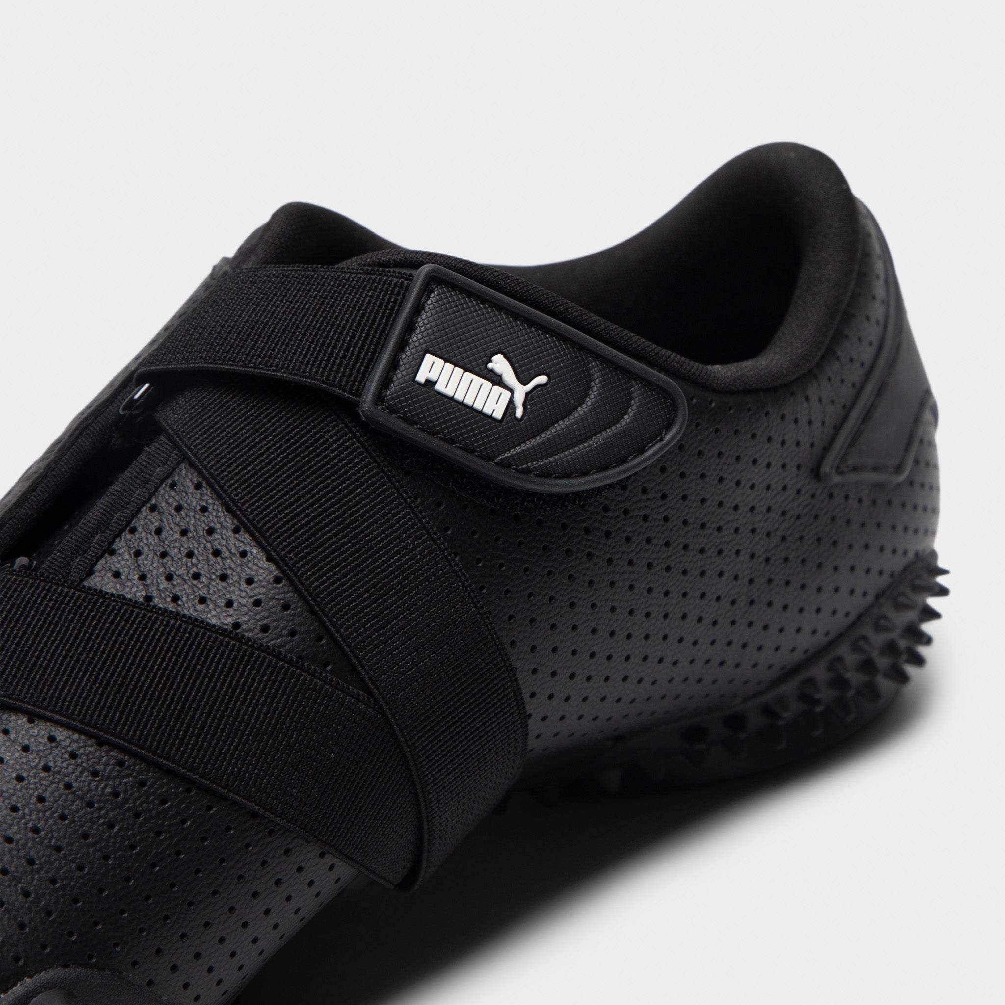 PUMA Women's Mostro Perf Black / White – JD Sports