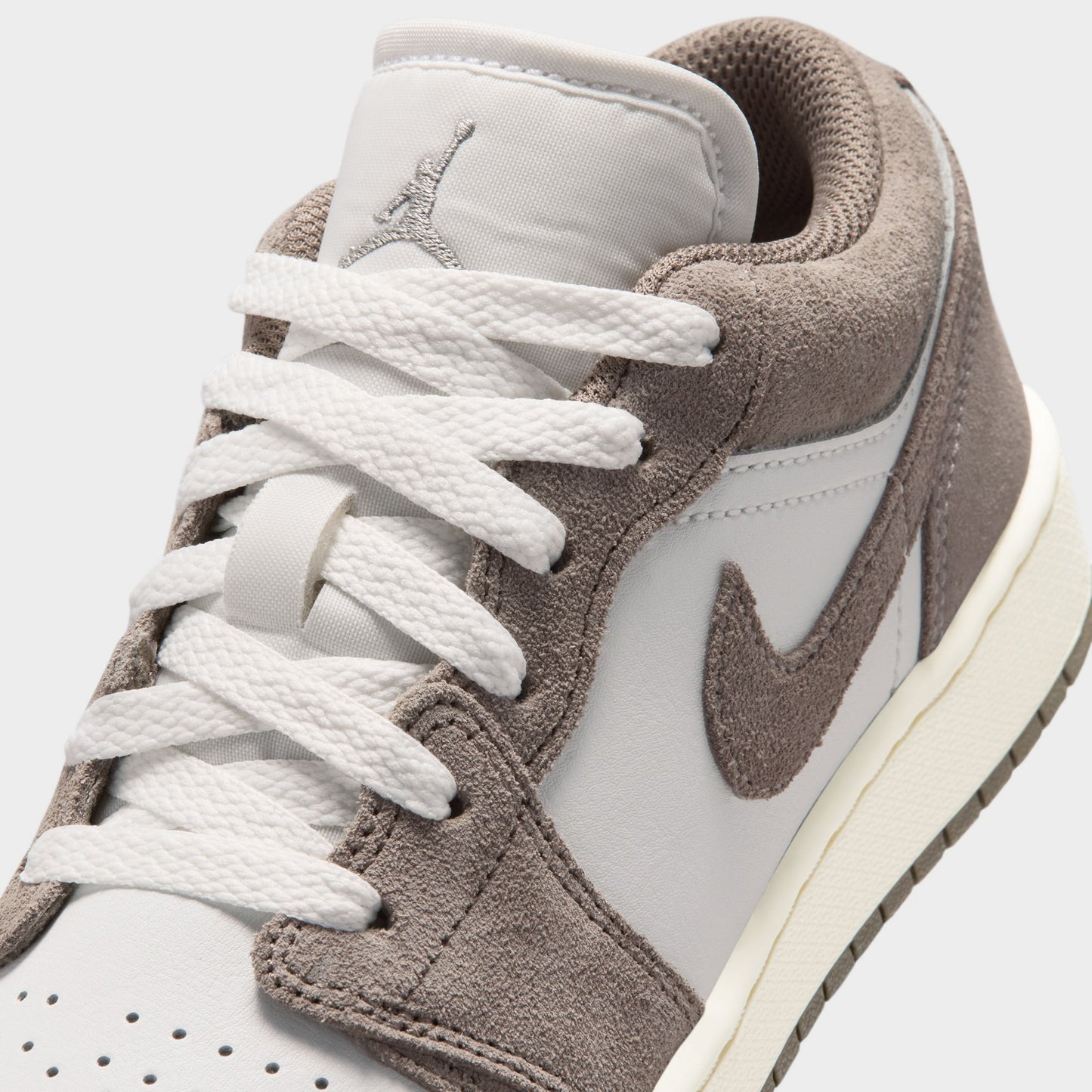 Jordan 1 Low GS Gris olive / Enigma gris pierre - Blanc sommet