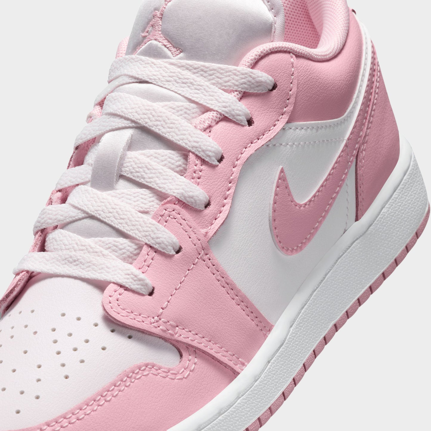 Jordan 1 Low Medium Soft Pink / Pearl Pink - White