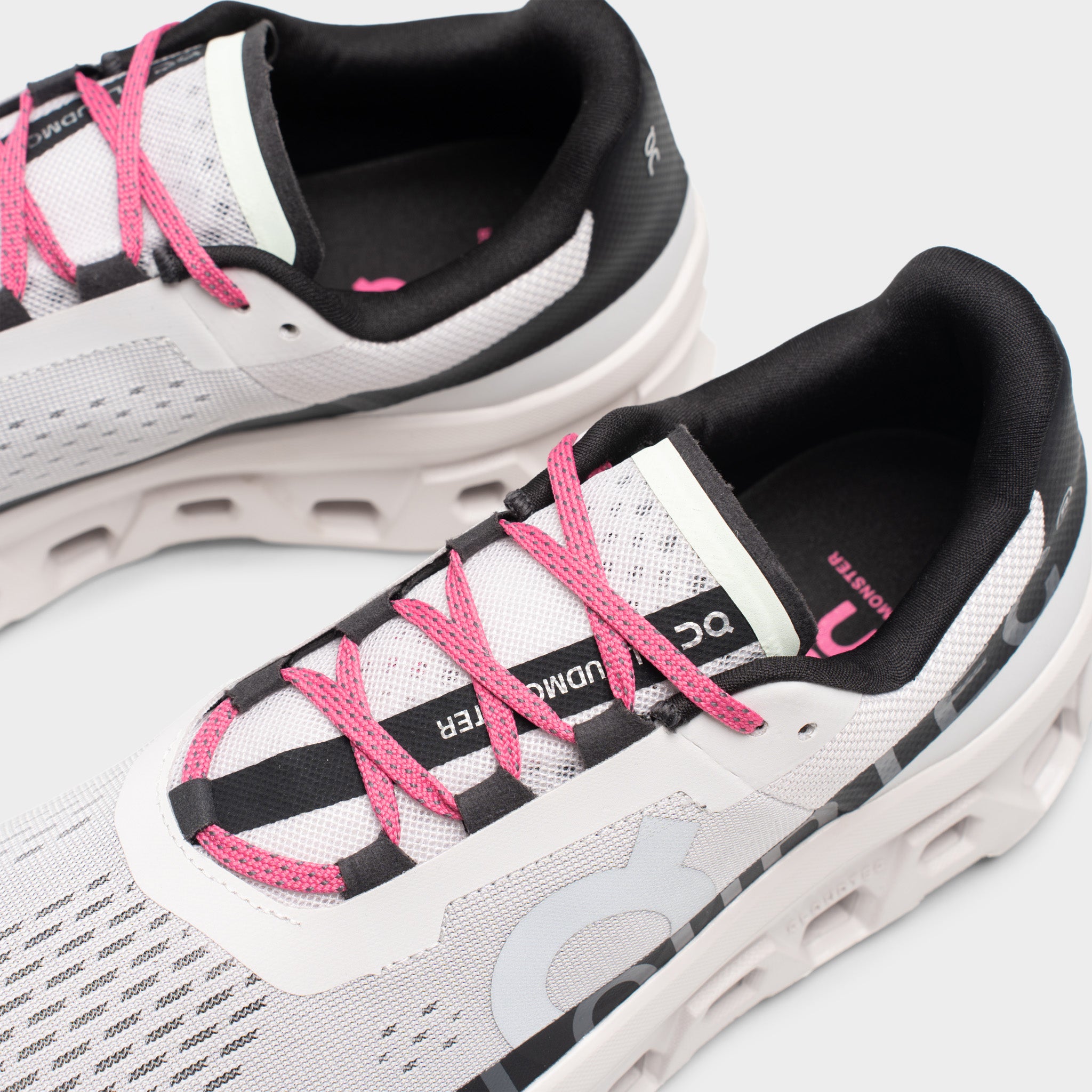 On Cloudmonster White / Black – JD Sports