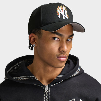 New Era New York Yankees Flammes 9FORTY AF / Noir