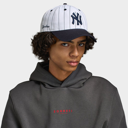New Era Yankees Pinstripe 9TWENTY White / Navy