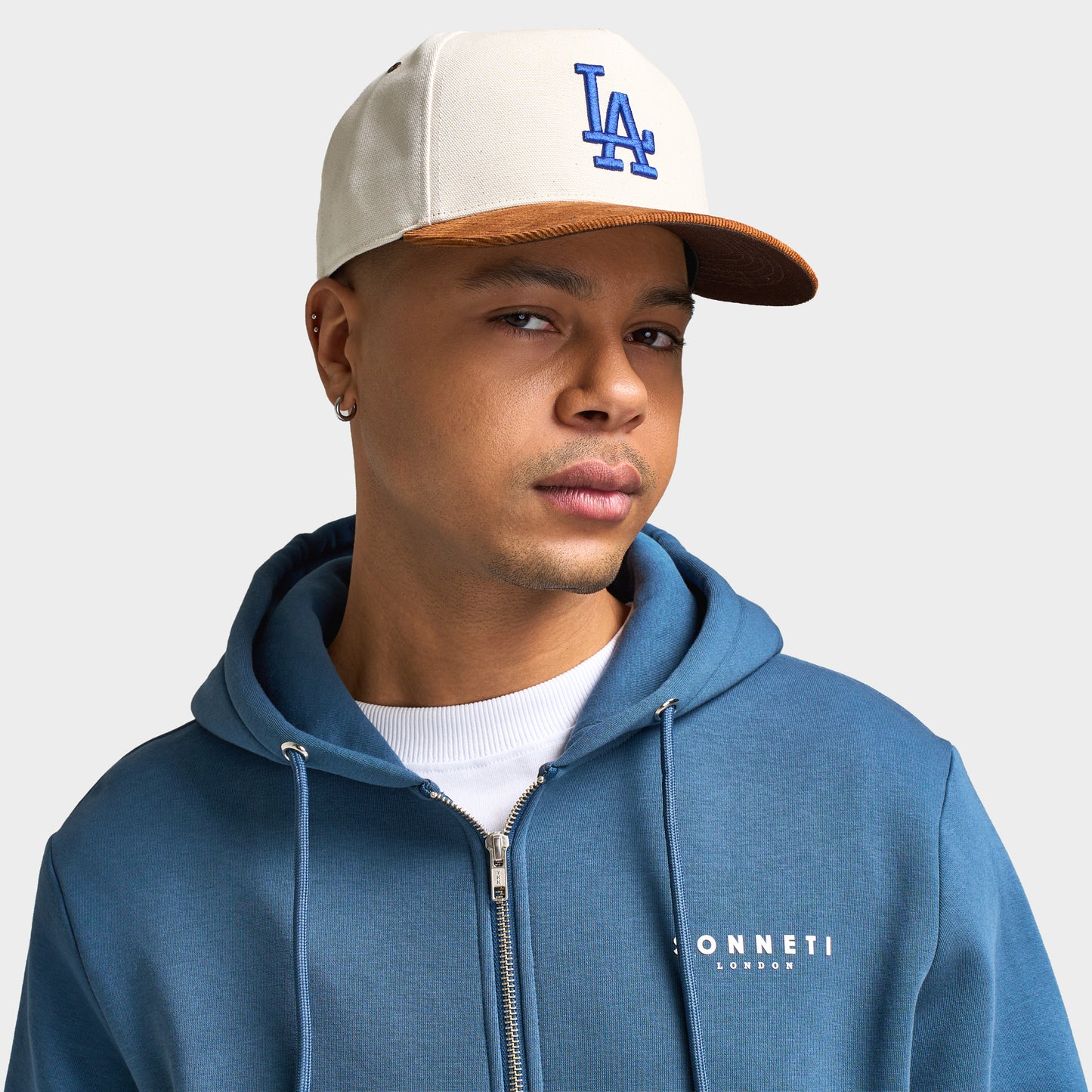 47 x Carhartt New York Yankees attelage non teint Beige / Brun