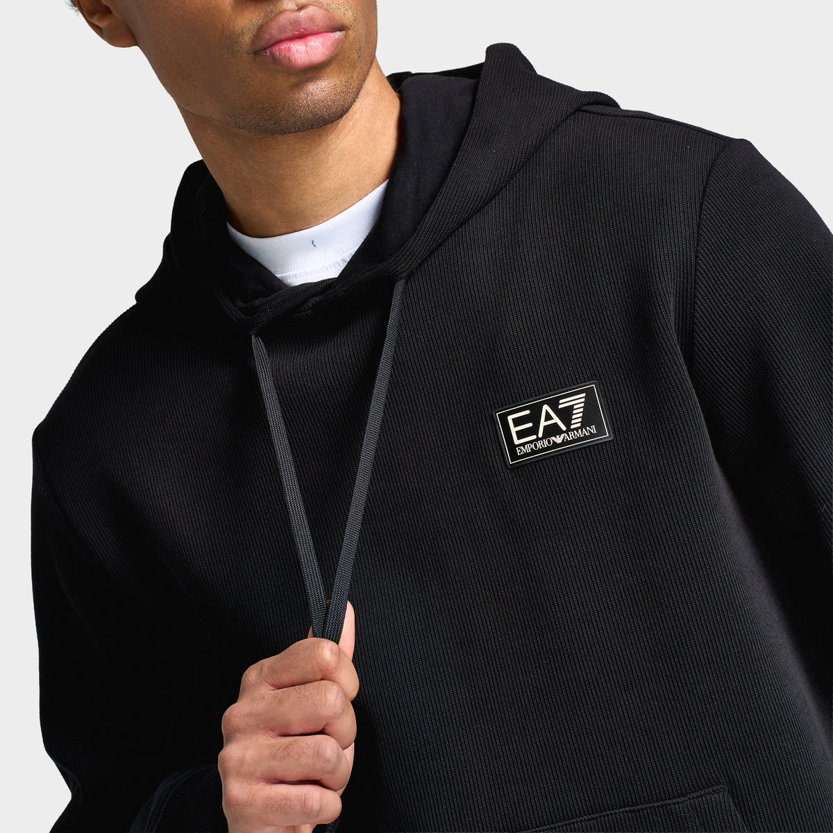 EA7 Train Refined Hoodie / Black