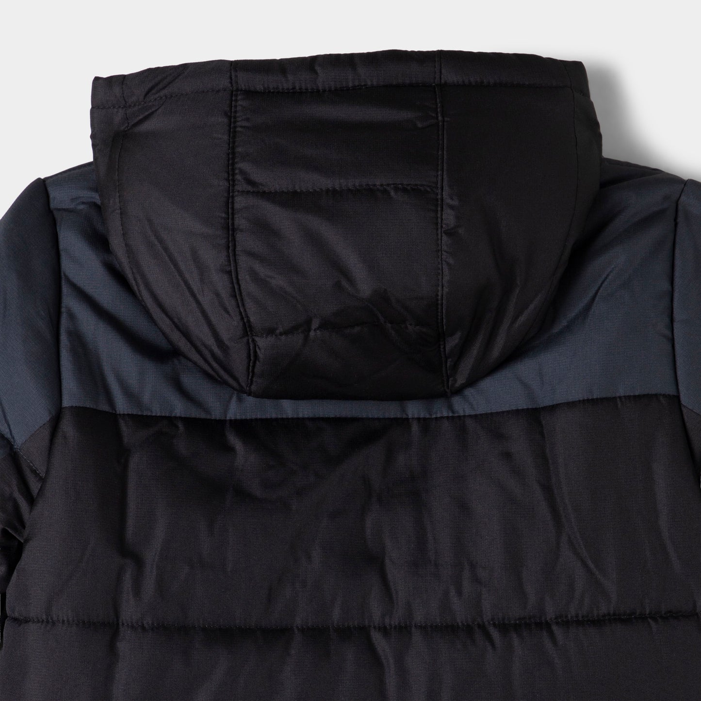 Nike Enfant Veste matelassée couleur block et Cloisonnée / Noir