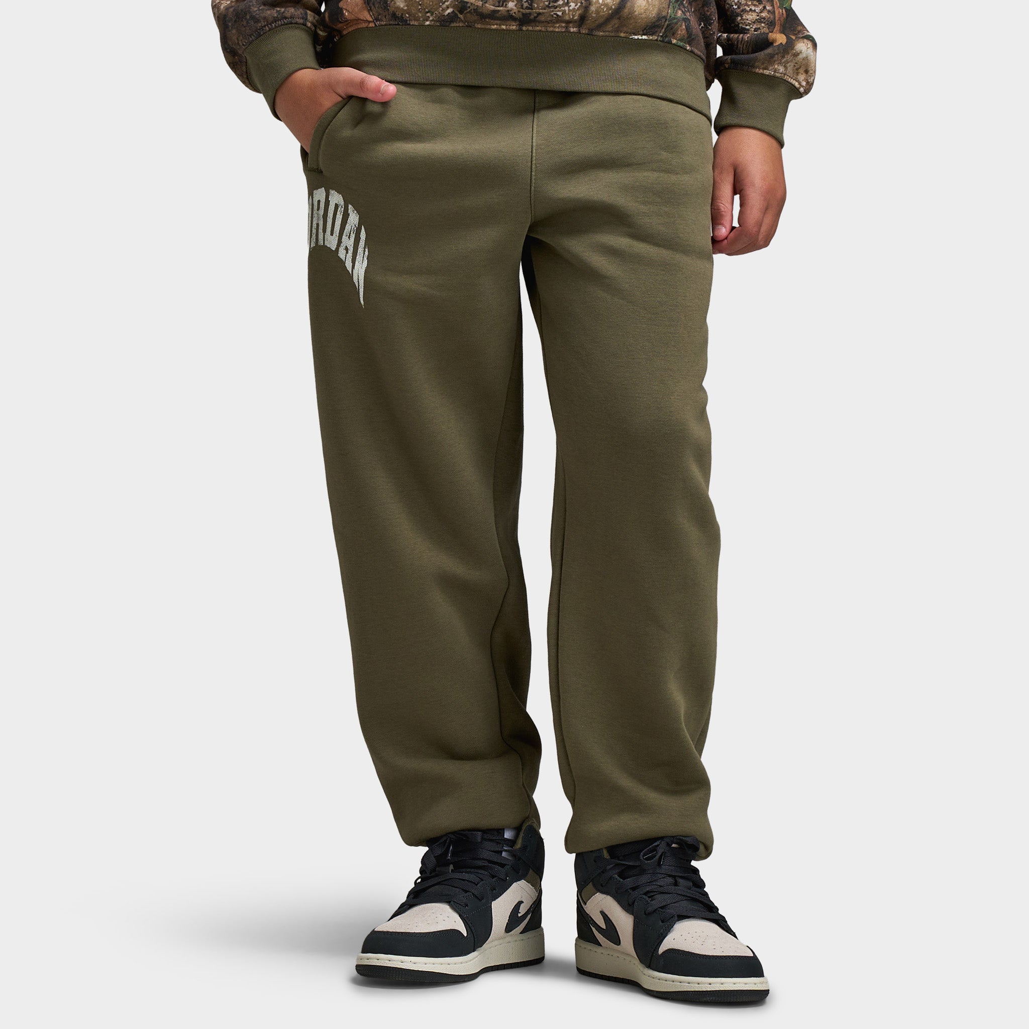 Jordan Juniors' MJ MVP Fleece Pants / Medium Olive – JD Sports