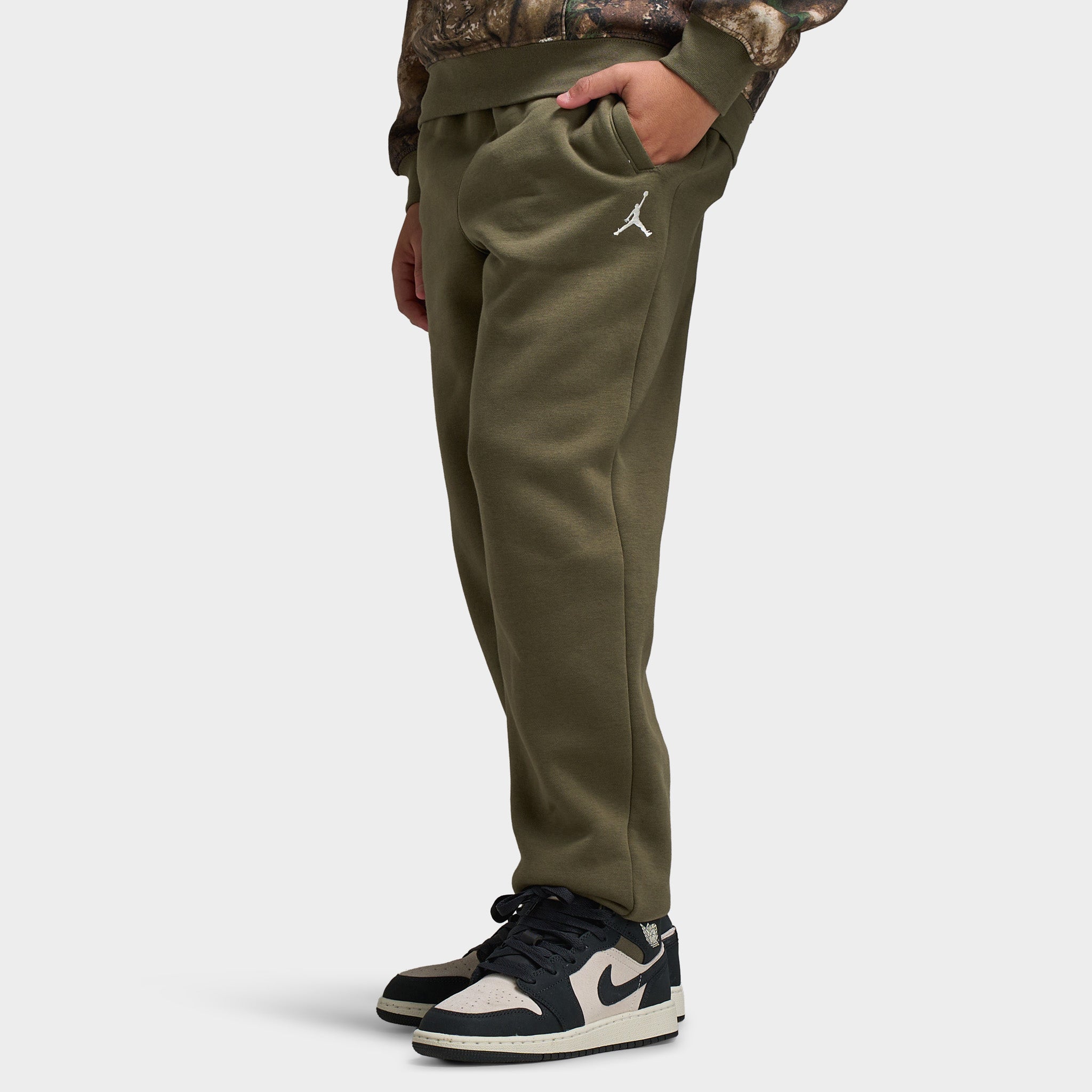 Jordan Juniors' MJ MVP Fleece Pants / Medium Olive – JD Sports