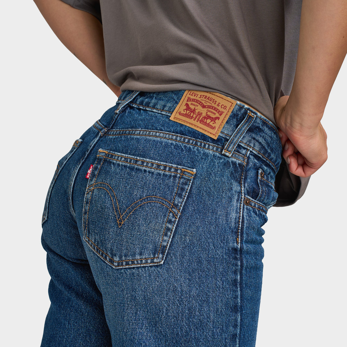 Levi's Women's Superlow Loose Blended Beauty / Dark Indigo