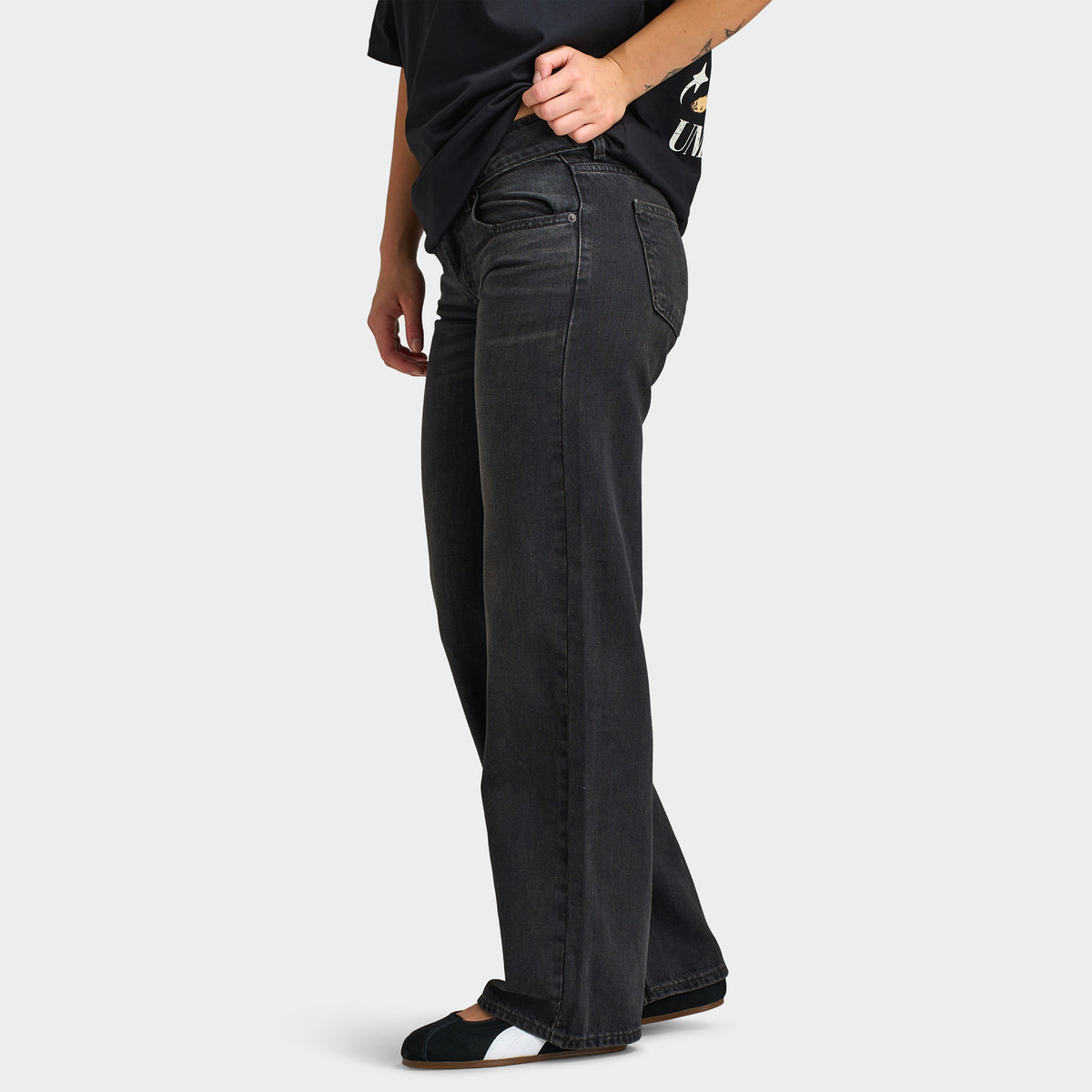 Levi's Women's Superlow Loose So Fundamental / Black
