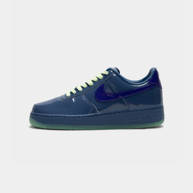 Chaussure Nike Air Force 1 Low QS « Marine mystique / Raisin glacé – Volt ». Magasinez les chaussures pour hommes dès maintenant chez JD Sports.