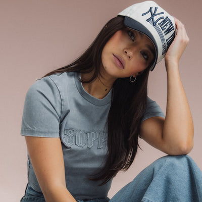 Des essentiels légers pour tous les mouvements – Magasinez les t-shirts et débardeurs pour femmes dès maintenant