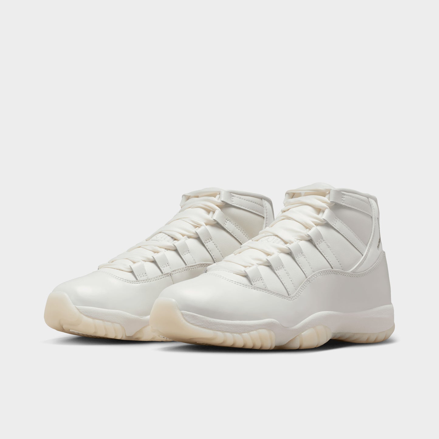 Jordan Women's 11 Retro Sail / Pearl Grey - White