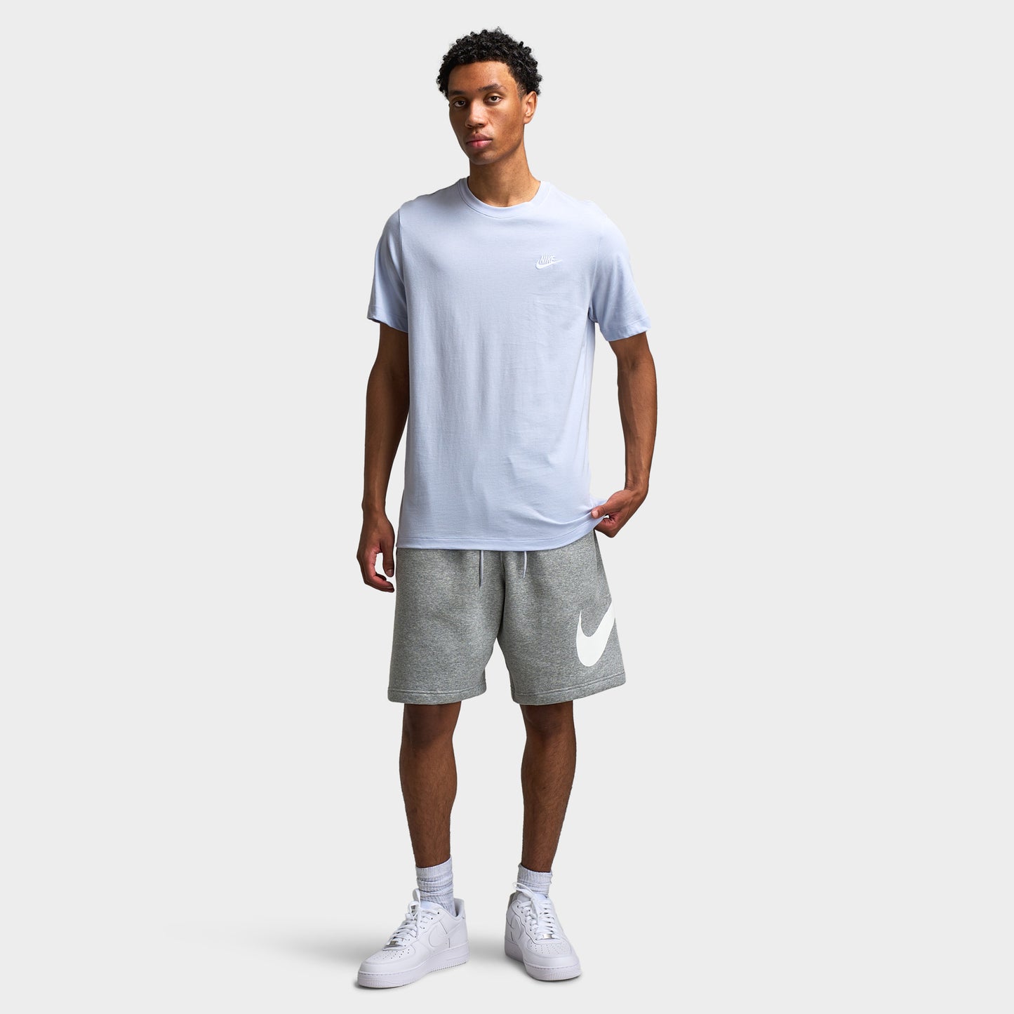 Nike Sportswear Club T-Shirt Ghost / White