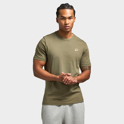 Nike Sportswear Club t-shirt Olive moyen / Beige parachute