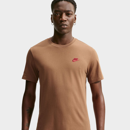 Nike Sportswear Club Tee / Ale Brown