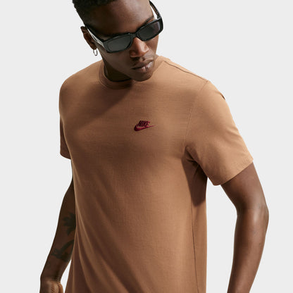 Nike Sportswear Club Tee / Ale Brown