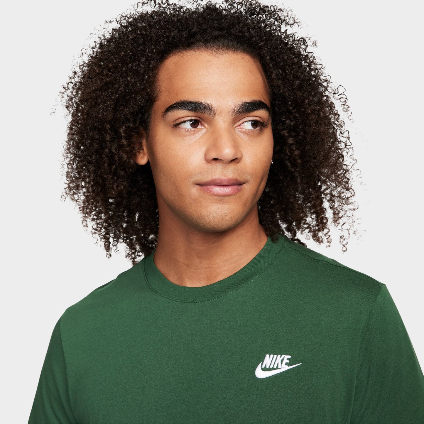 Nike Sportswear Club Tee / Fir