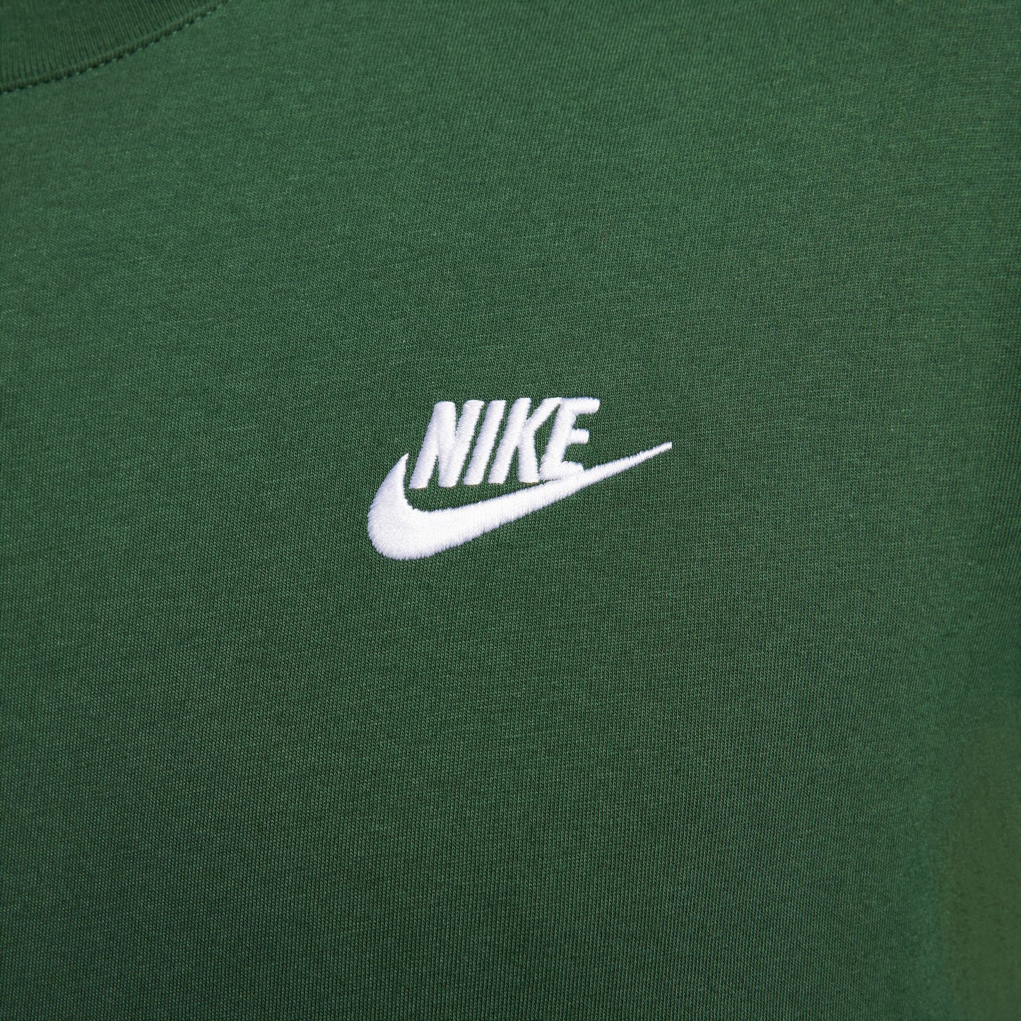 Nike Sportswear Club Tee / Fir