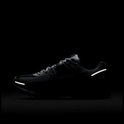 Nike Zoom Vomero 5 SE SP Dark Grey / Black - White