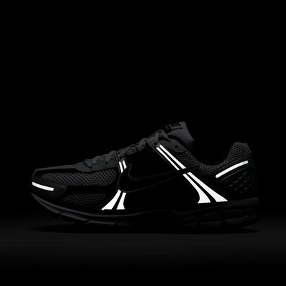 Nike Zoom Vomero 5 Métallique Argent / Noir - Pure Platinum