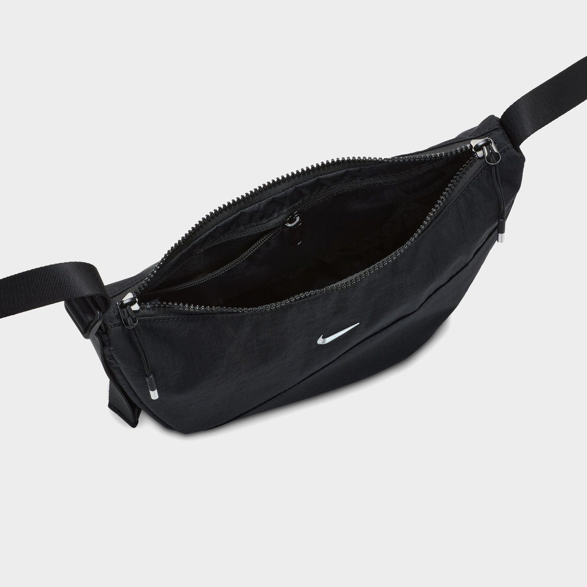 Nike Aura Croissant Sac à bandoulière Noir / Argent Mat