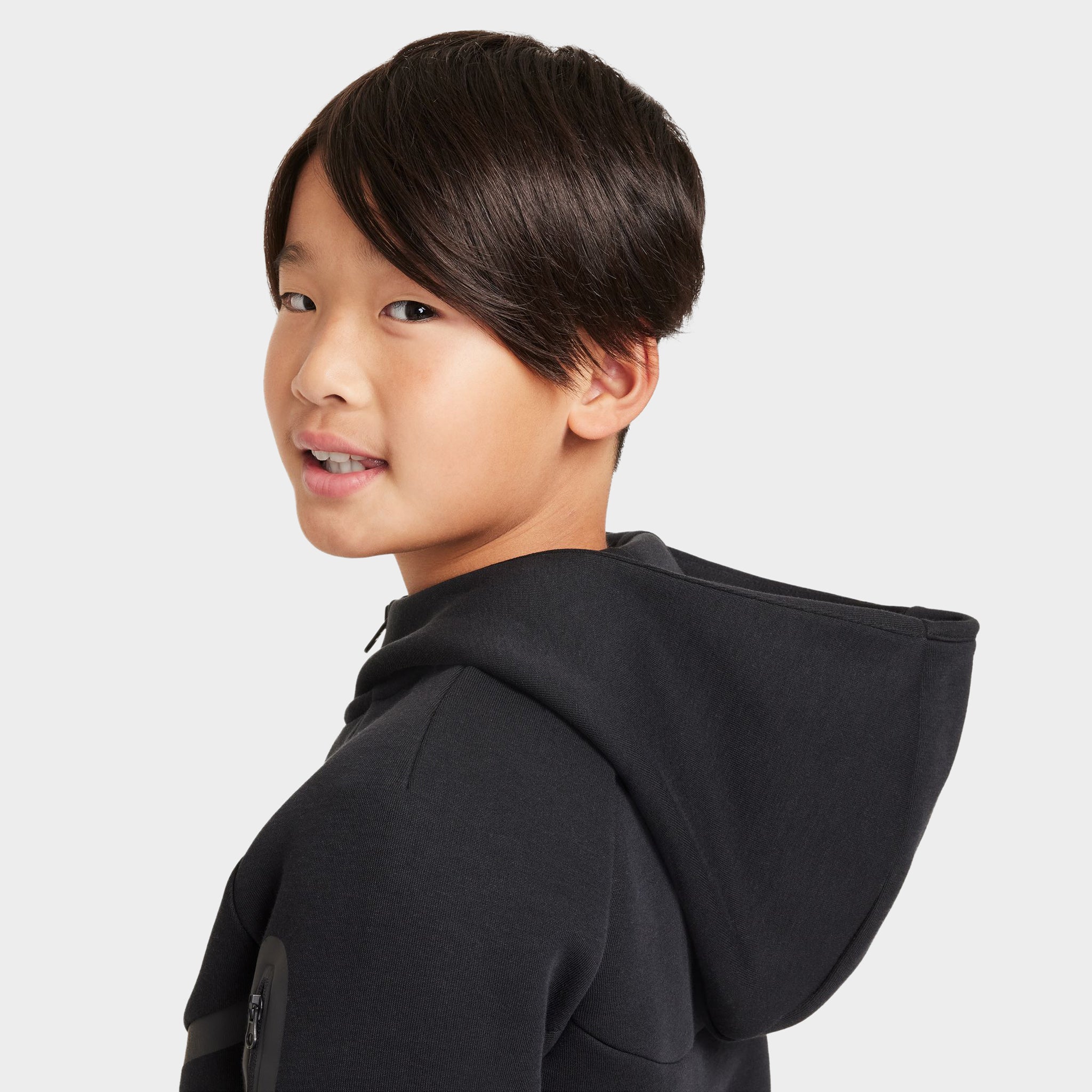 Nike Sportswear Junior Boys' Tech Fleece Hoodie / Black – JD Sports