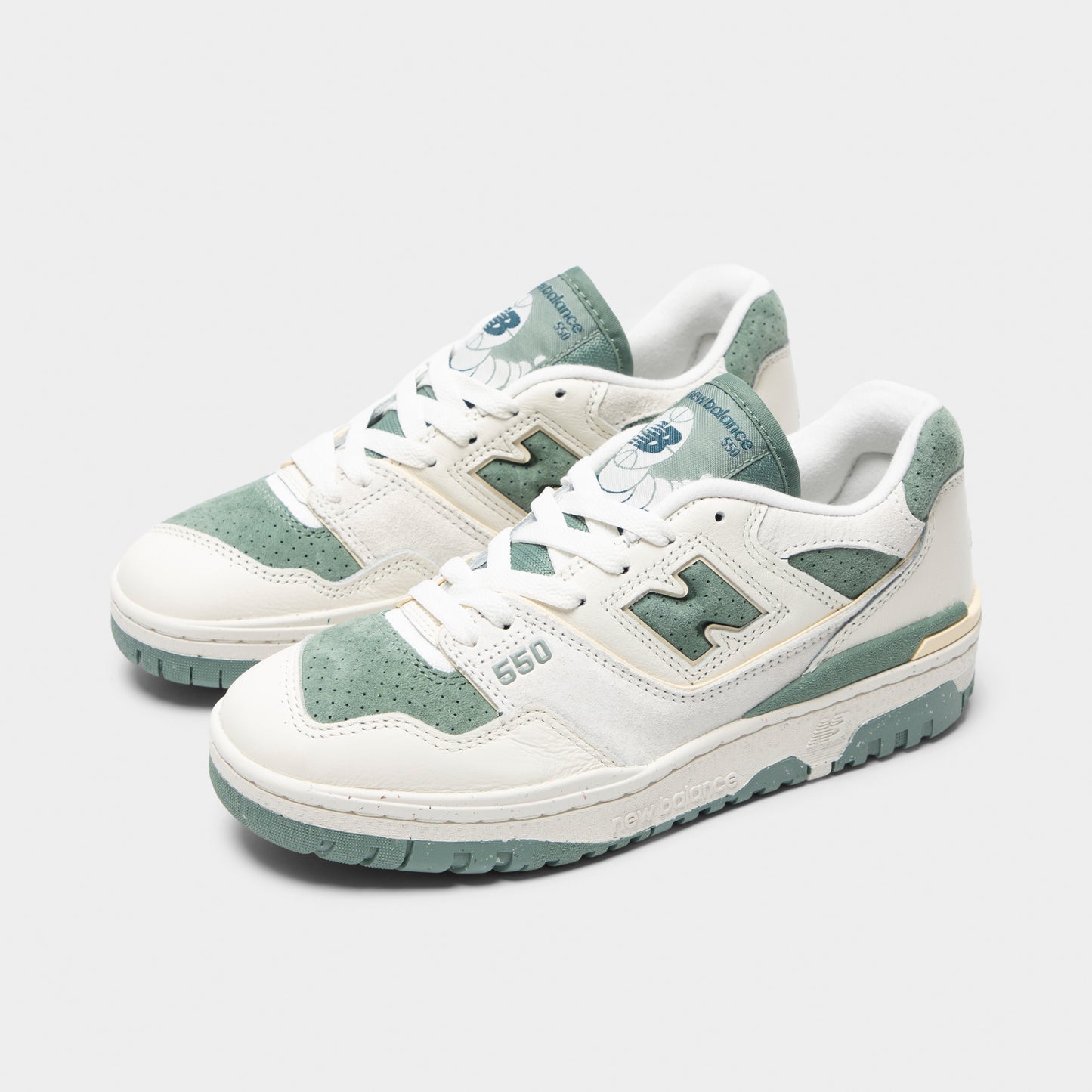 New Balance Women's 550 Sea Salt / Dark Juniper
