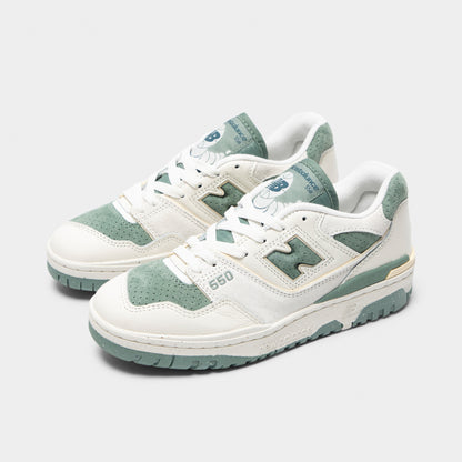 New Balance Women's 550 Sea Salt / Dark Juniper