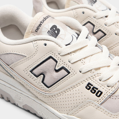 New Balance Women's 550 Linen / Moonrock - Phantom