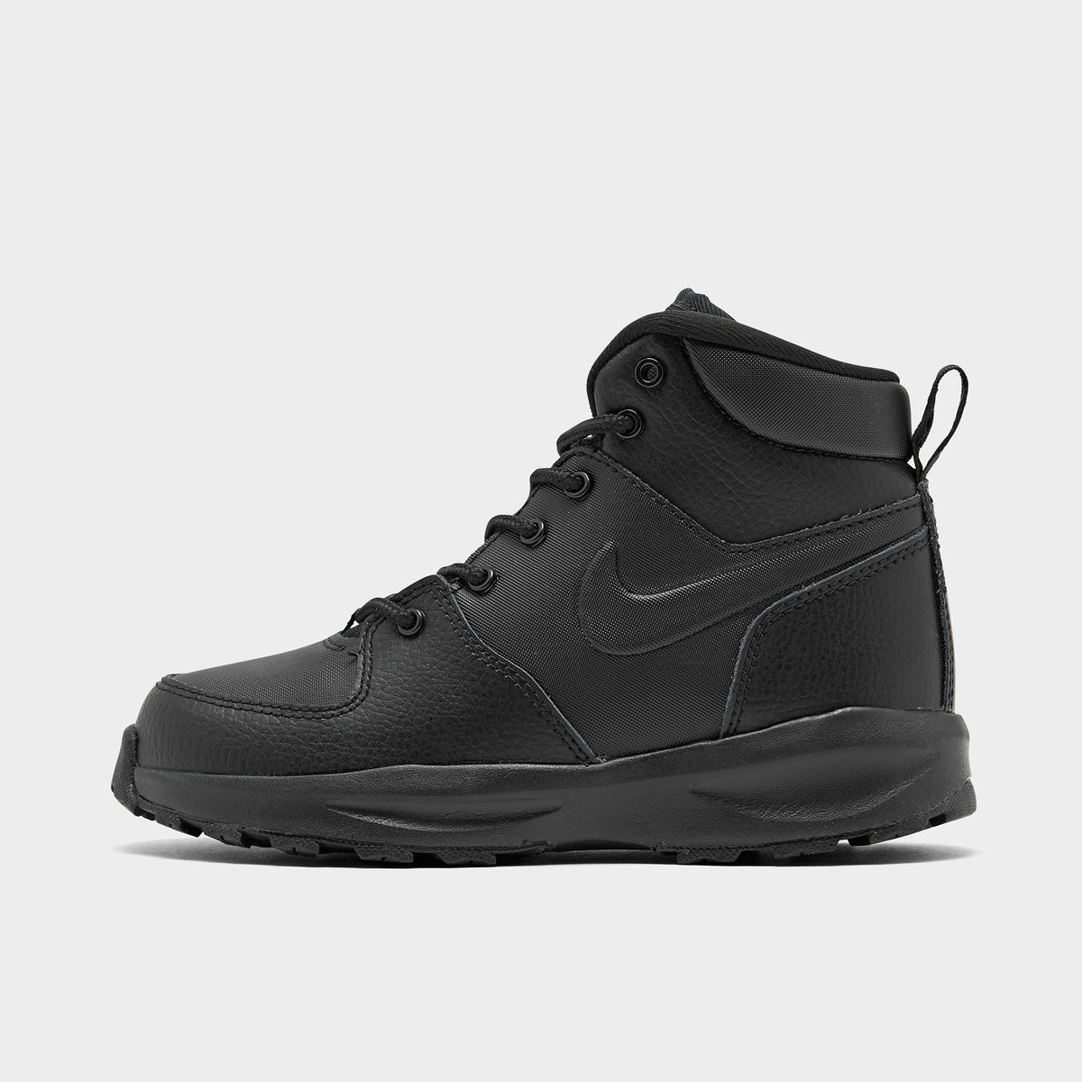 black nike manoa