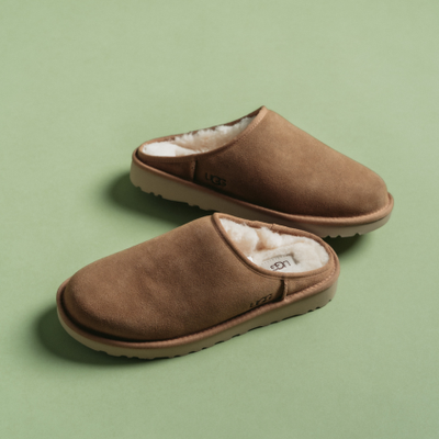 Ugg Slip On "Brown / Brown". Shop UGG now at JD Sports.