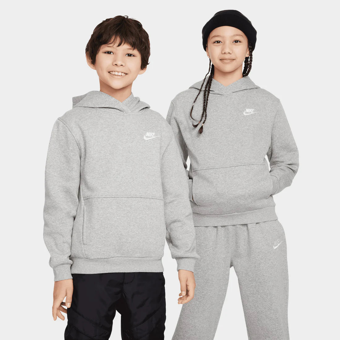 Kids wear Nike Sportswear Juniors' Club Fleece Pullover Hoodie "Dark Grey Heather / White". Shop Kids' Clothing now at JD Sports
