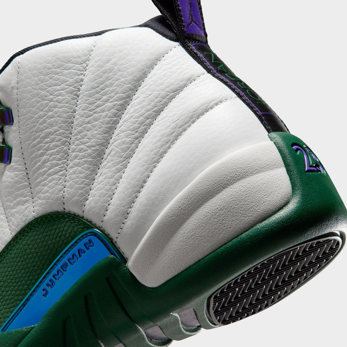 Jordan 12 Retro Summit White / Gorge Green - Fierce Purple