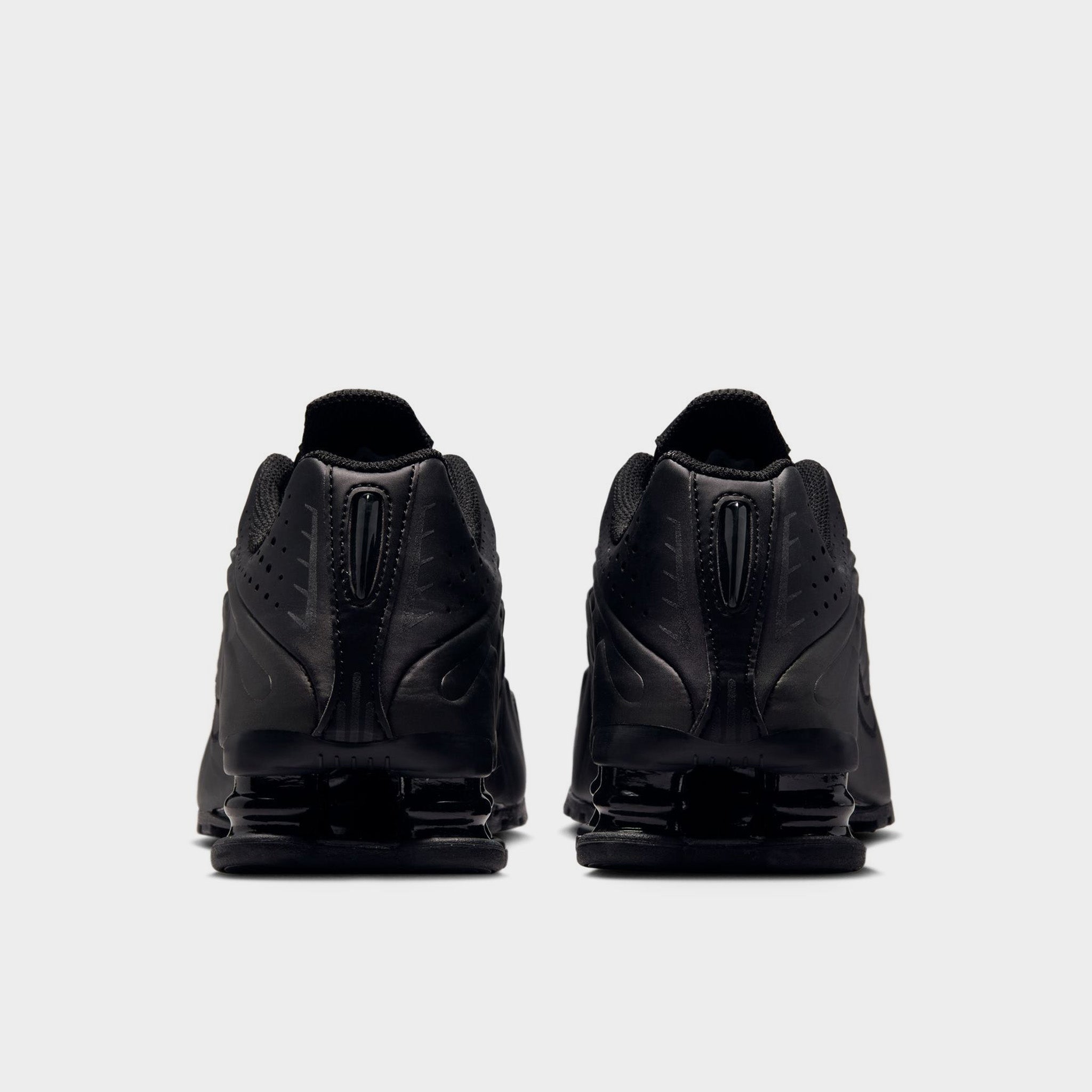 靴 NIKE SHOX R4 BLACK 26cm Nike Shox R4 GS Black / Black - Bright Crimson – JD Sports