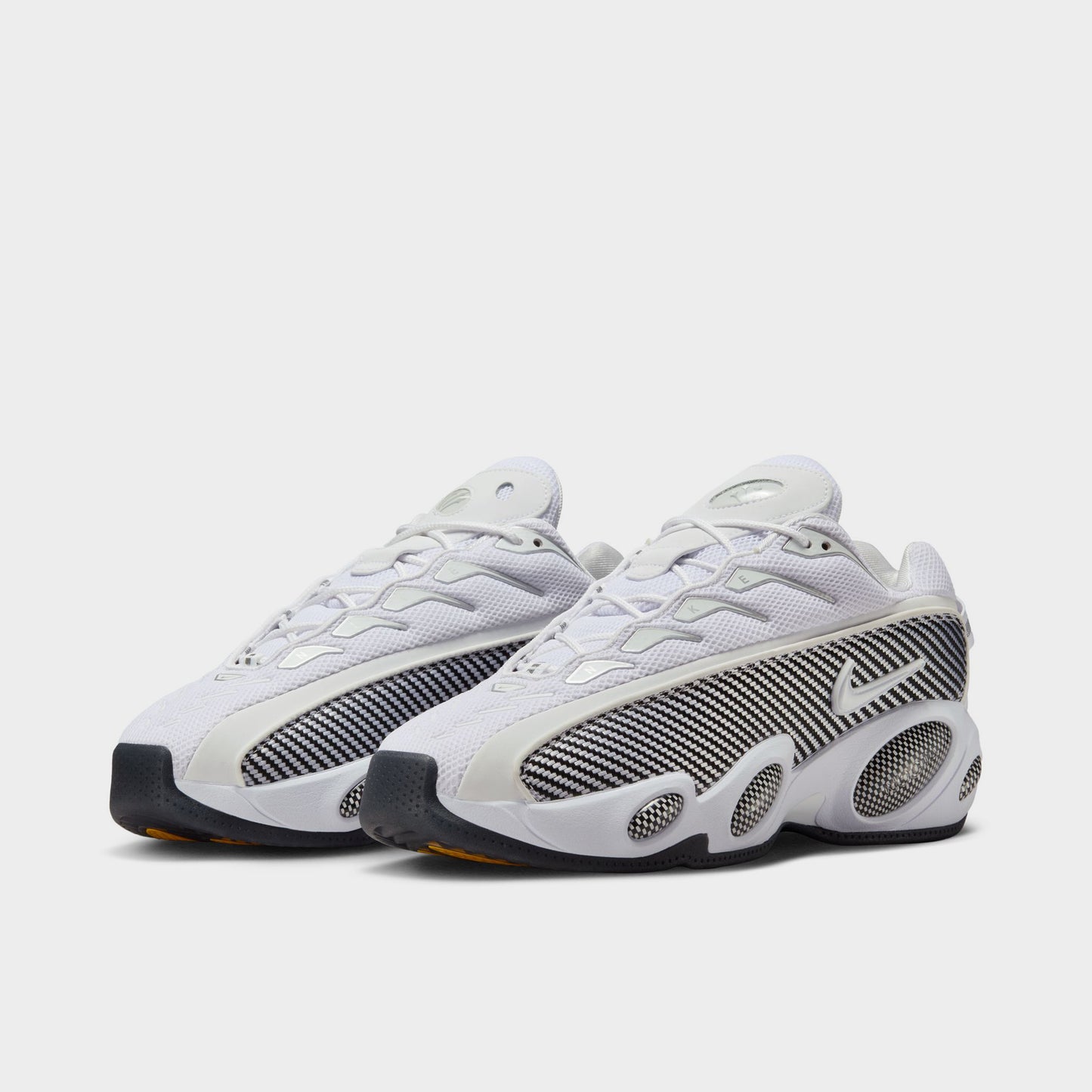 Nike Nocta Glide Blanc / Noir - Or universitaire